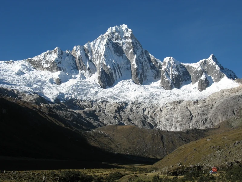 Taullirajo peak in huaraz trek