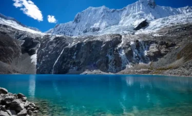 69 Lake in huaraz trek